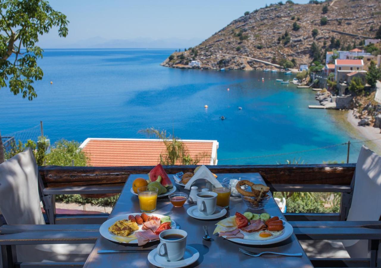 سيمي Niriides Hotel Apartments المظهر الخارجي الصورة