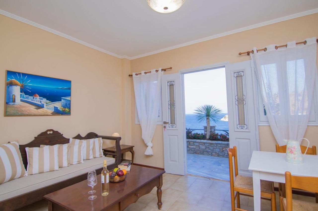 سيمي Niriides Hotel Apartments المظهر الخارجي الصورة