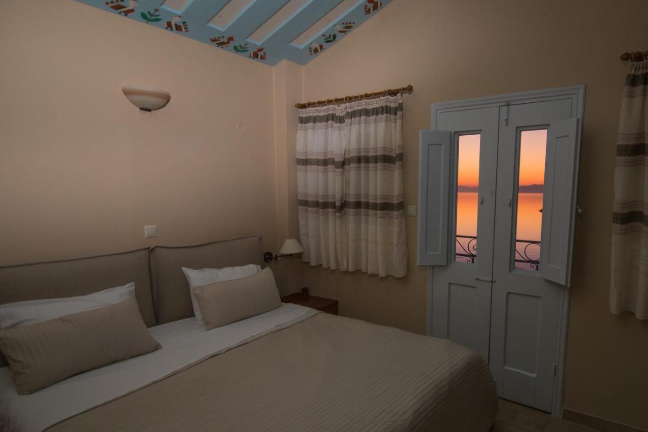 سيمي Niriides Hotel Apartments المظهر الخارجي الصورة