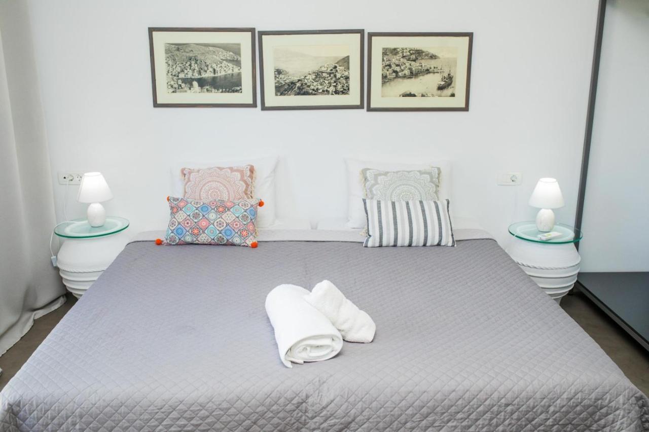 سيمي Niriides Hotel Apartments المظهر الخارجي الصورة