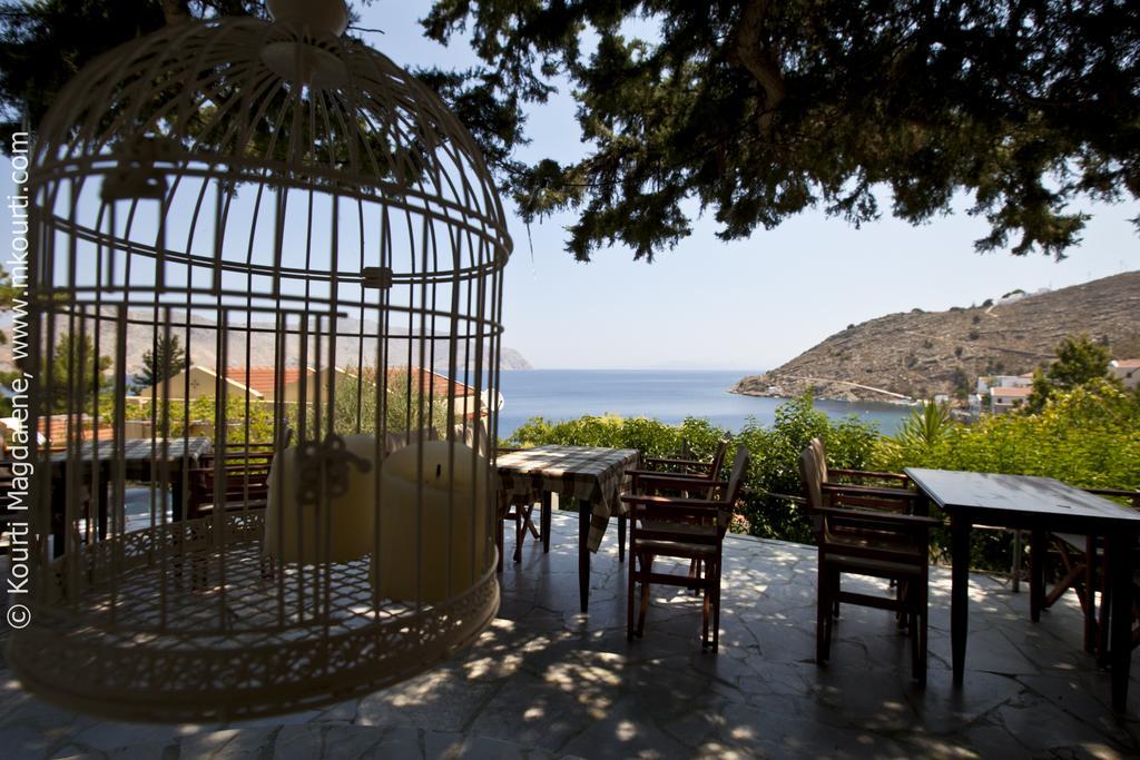 سيمي Niriides Hotel Apartments المظهر الخارجي الصورة